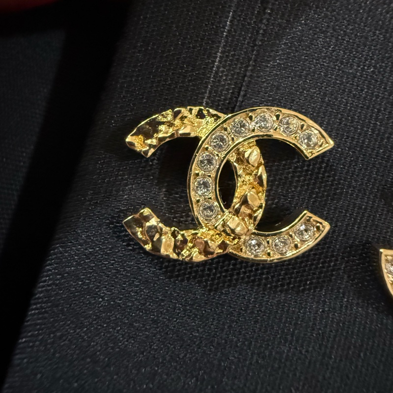 Chanel 經典 CC logo 26C 耳環 有鑽 全新-4