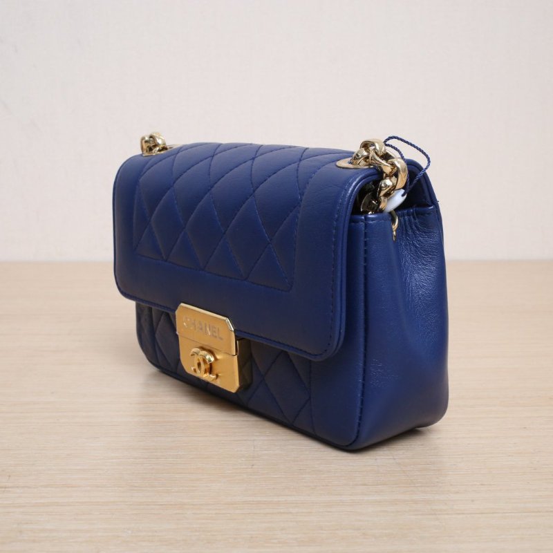CHANEL 藍色羊皮18開金扣CF季節款口蓋包雕花鏈條包肩背包-4