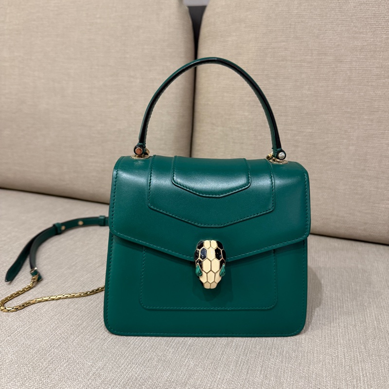 寶格麗Bvlgari Serpenti Forever祖母綠蛇頭鏈條手提風琴包-0