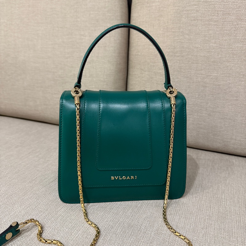 寶格麗Bvlgari Serpenti Forever祖母綠蛇頭鏈條手提風琴包-1