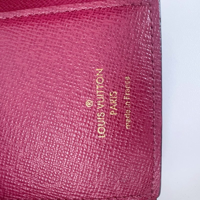 LV 路易威登 豆豆短款錢包 粉紅色內裡-7
