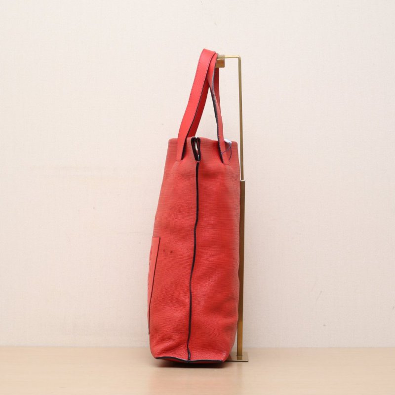 LOEWE 紅色牛皮金扣全皮購物袋托特包肩背包-4
