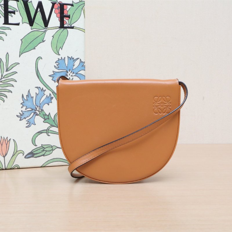 LOEWE HeelBag棕色牛皮肩背包-0