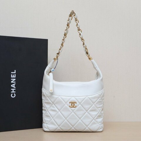 CHANEL 香奈兒季節款22SHobo嬉皮包皮穿鏈手提白色羊皮晶片開金扣菱格紋肩背包