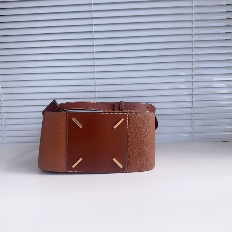 Loewe 羅意威 小號吊床 棕色-5