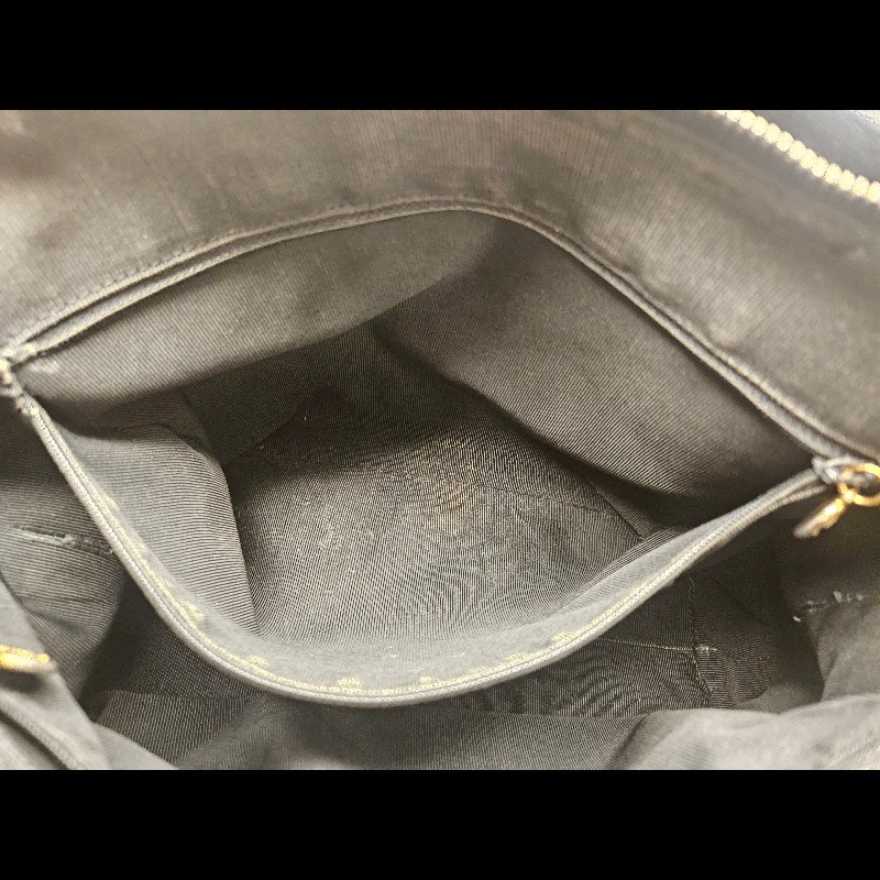 Chanel 黑色 荔枝 牛皮 托特包-12