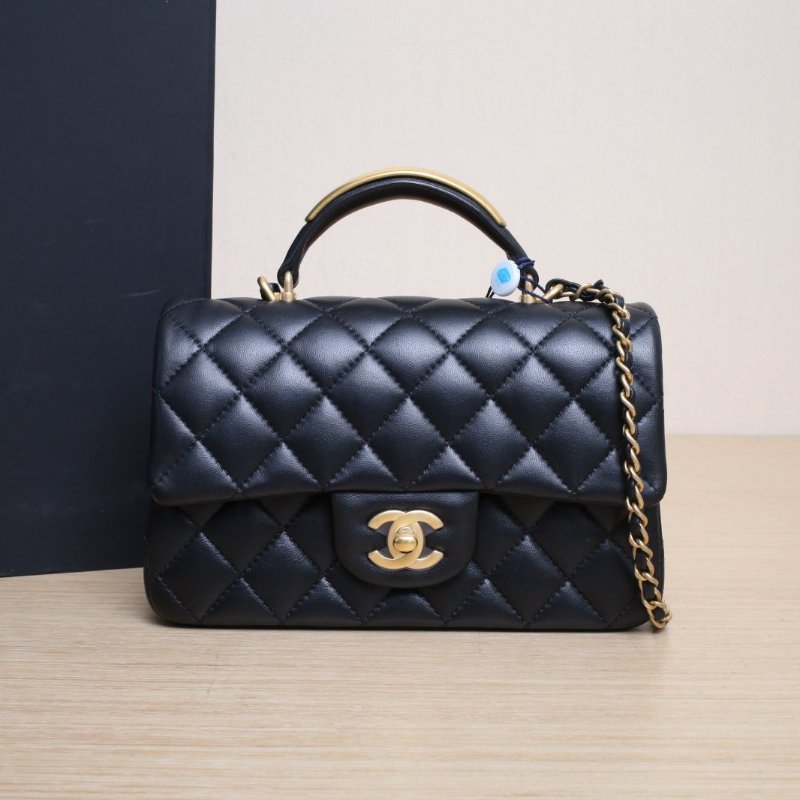 CHANEL 22BCF口蓋包大Mini20黑色羊皮晶片開金扣金屬皮手柄肩背包-0