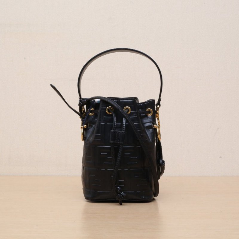 FENDI MONTRESOR迷你水桶包黑色牛皮金扣肩背包-1