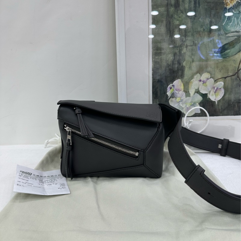 LOEWE羅意威 Puzzle mini 黑色牛皮幾何包-0