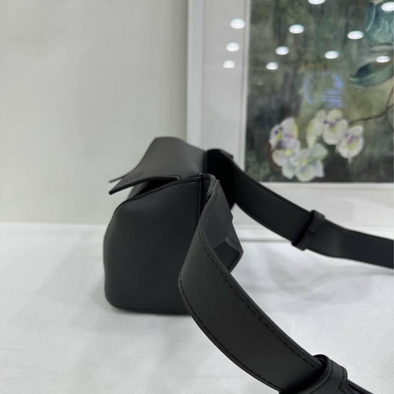 LOEWE羅意威 Puzzle mini 黑色牛皮幾何包-4
