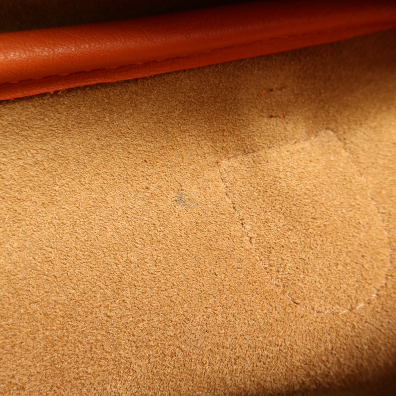 LOEWE 牛皮皮革2 Way Shoulder銀扣手挽肩背兩用袋-11