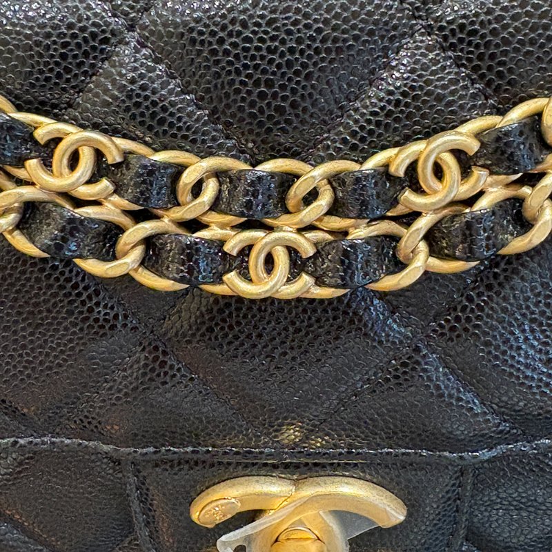 【現貨|快速出貨】CHANEL 25P 黑色魚子醬牛皮雙鏈口蓋包 22cm|經典金鍊|Caviar皮 全新-11