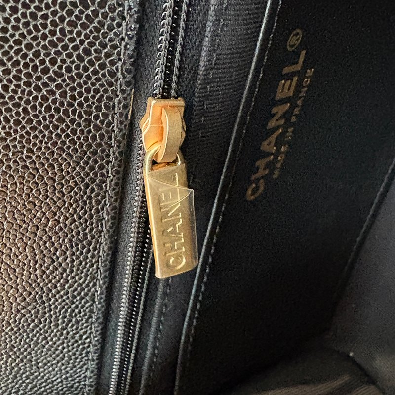 【現貨|快速出貨】CHANEL 25P 黑色魚子醬牛皮雙鏈口蓋包 22cm|經典金鍊|Caviar皮 全新-20