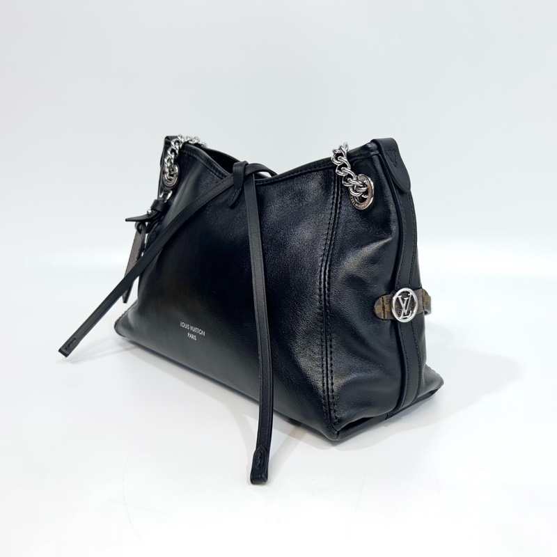 (已付訂）LV黑色羊皮銀鏈CarryAll Vibe BB肩側背包M12888-7