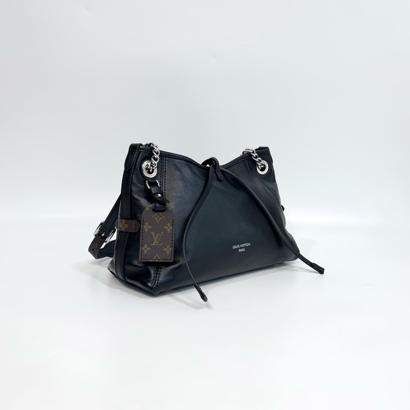 (已付訂）LV黑色羊皮銀鏈CarryAll Vibe BB肩側背包M12888-8