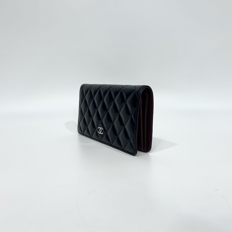 Chanel黑色銀雙C LOGO羊皮對開8卡長夾A31509-2