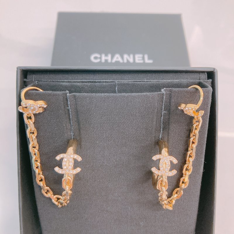 MS0392 Chanel 香奈兒 掛耳式 耳環 水鑽 金色 垂吊 CC Logo Circle Earrings With Ear Cuffs Crystal x GHW-1