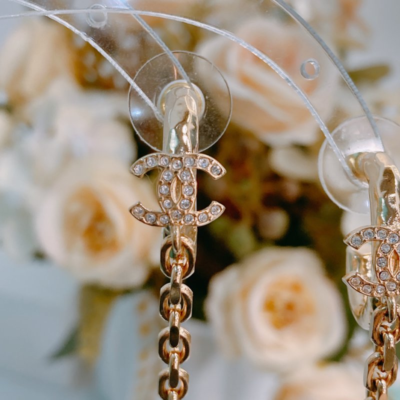 MS0392 Chanel 香奈兒 掛耳式 耳環 水鑽 金色 垂吊 CC Logo Circle Earrings With Ear Cuffs Crystal x GHW-3
