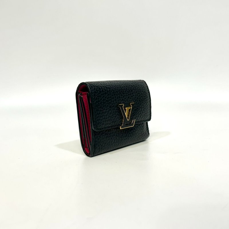 LV黑色牛皮拚桃粉內裡金釦Capucines XS三折短夾M68587-3