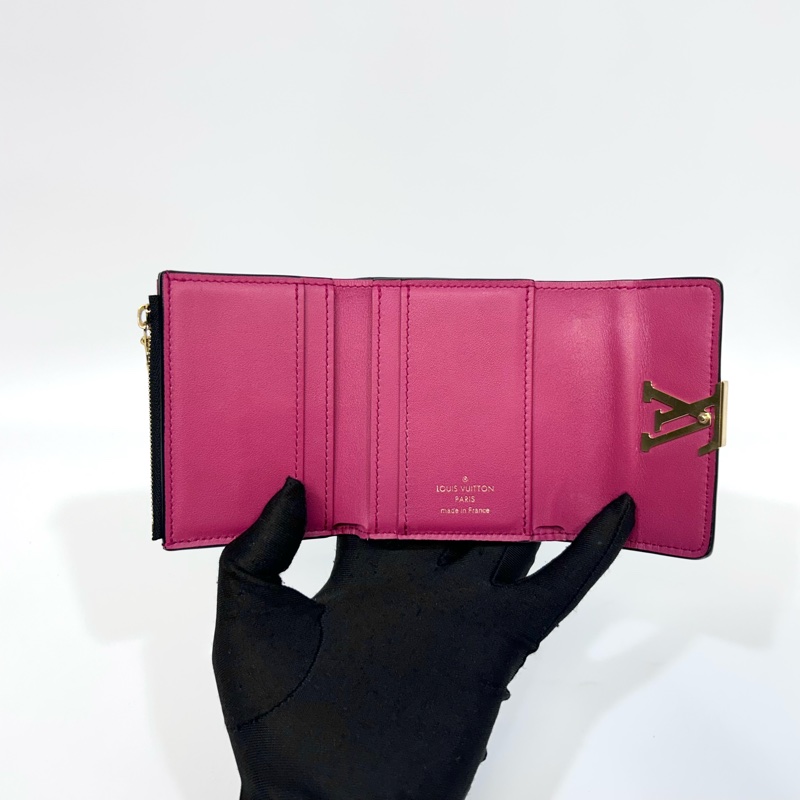 LV黑色牛皮拚桃粉內裡金釦Capucines XS三折短夾M68587-7