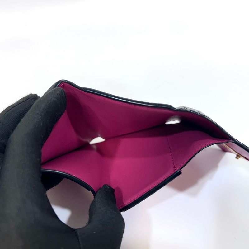 LV黑色牛皮拚桃粉內裡金釦Capucines XS三折短夾M68587-9