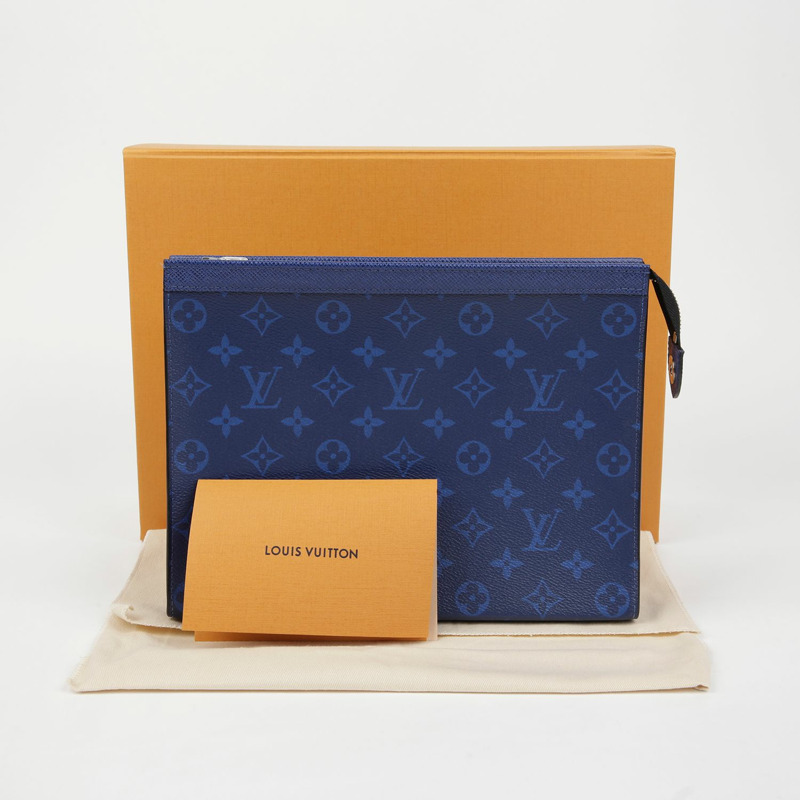 LOUIS VUITTON M30423 Pochette Voyage 中型手拿包-0