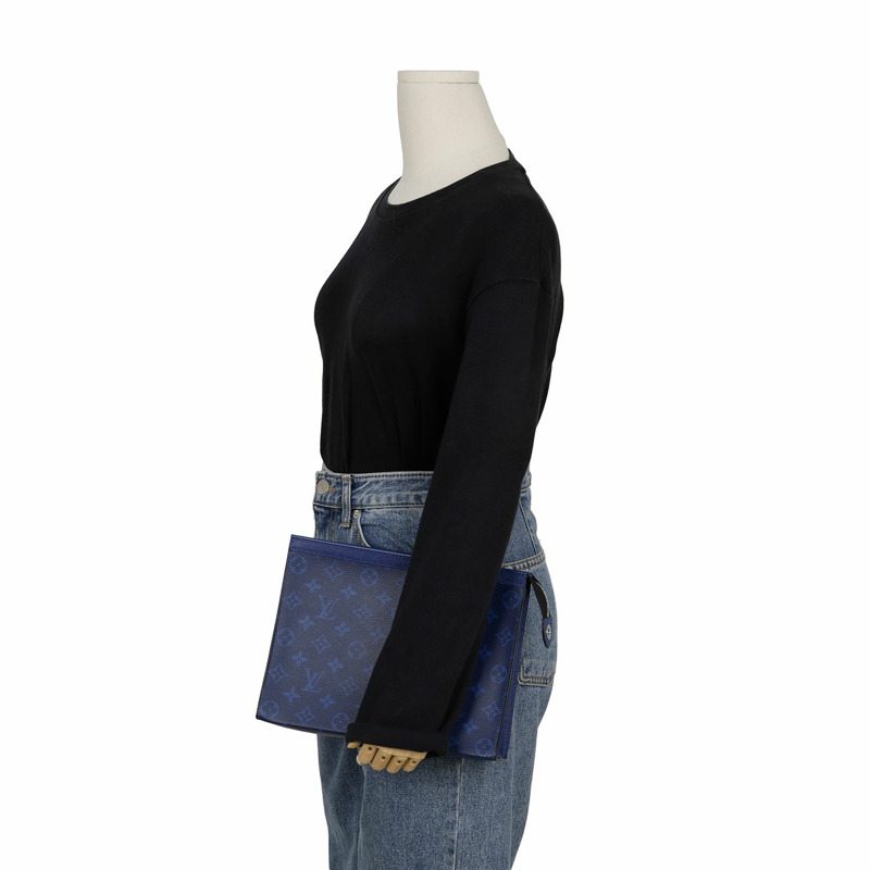 LOUIS VUITTON M30423 Pochette Voyage 中型手拿包-7