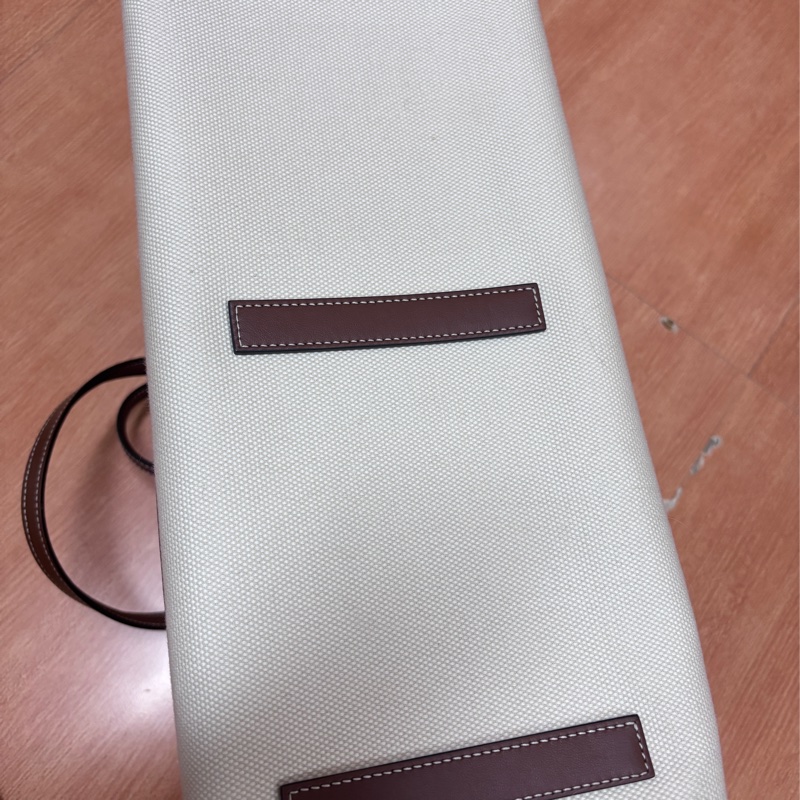 Burberry Freya 芙蕾雅托特中號-4