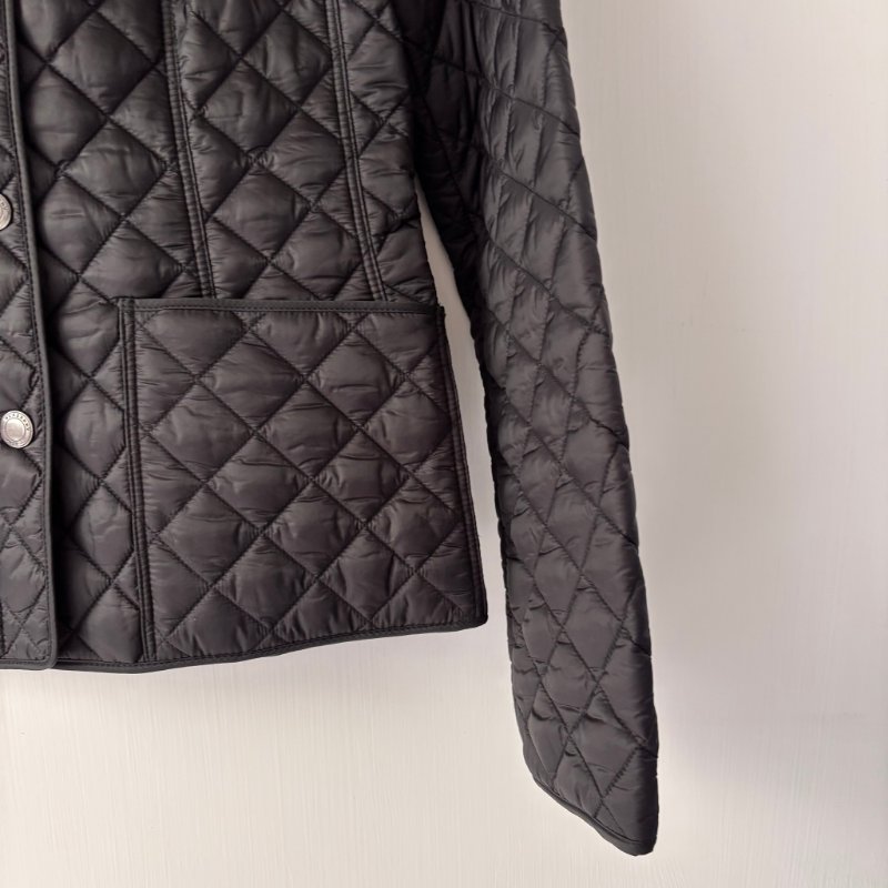 ::BURBERRY:: 黑色絎縫經典格紋外套S號-3