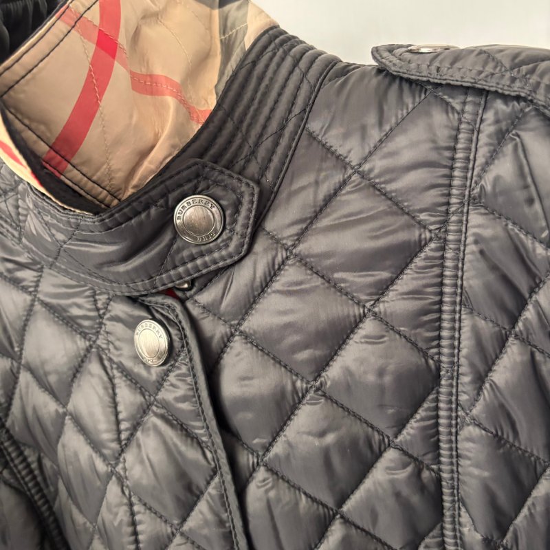 ::BURBERRY:: 黑色絎縫經典格紋外套S號-9