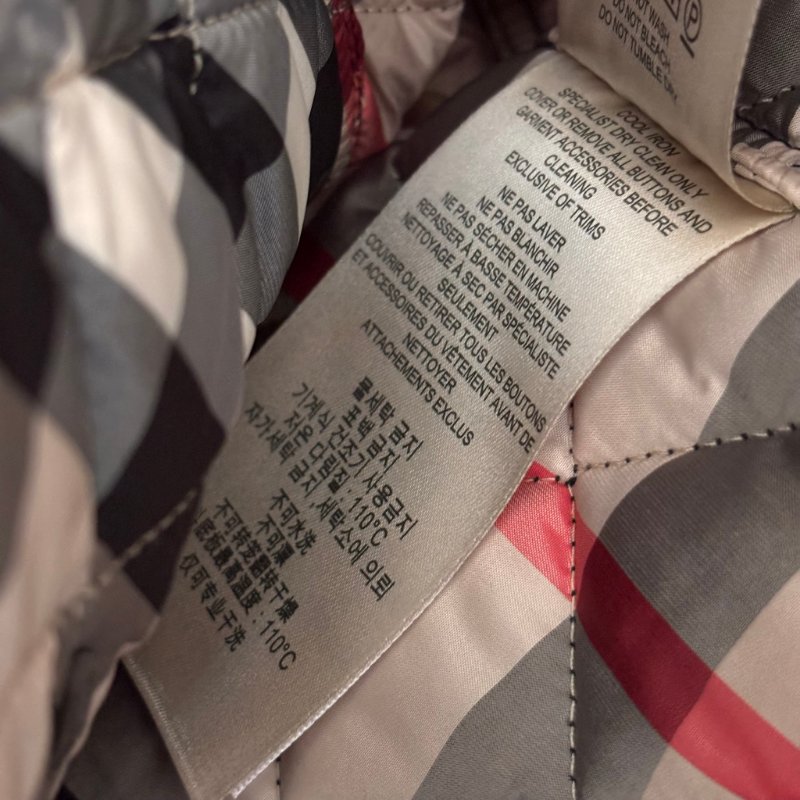 ::BURBERRY:: 黑色絎縫經典格紋外套S號-13