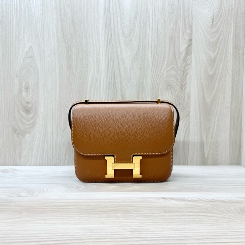 Hermes金棕Epsom皮Constance Mini 18CM
