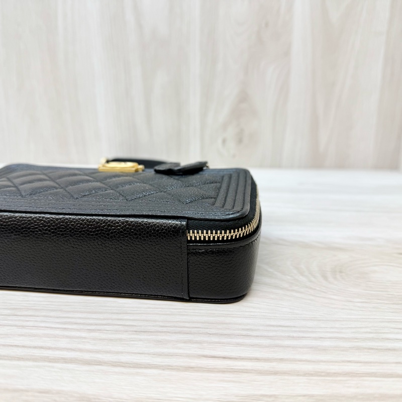 Chanel 黑金皮BOY方形側背包AP2756-6