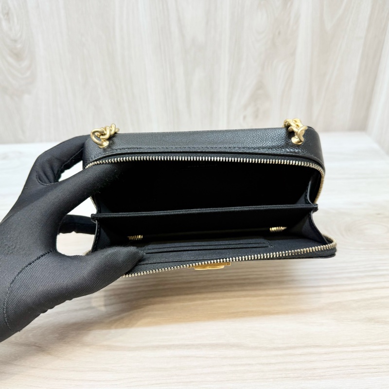 Chanel 黑金皮BOY方形側背包AP2756-8