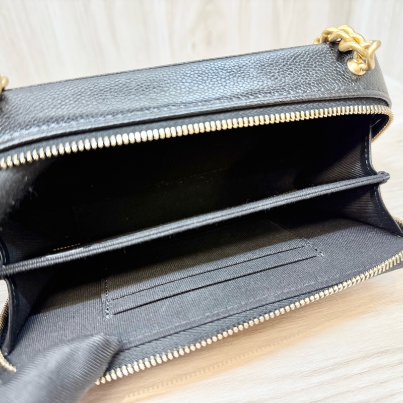 Chanel 黑金皮BOY方形側背包AP2756-12