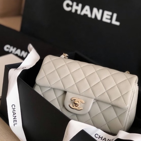 ✨Chanel 灰金大mini 晶片款 🤍 小羊皮 超級美的顏色！