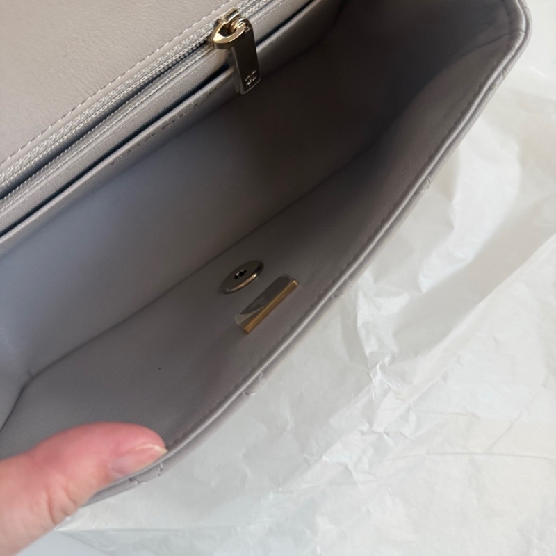 ✨Chanel 灰金大mini 晶片款 🤍 小羊皮 超級美的顏色！-7