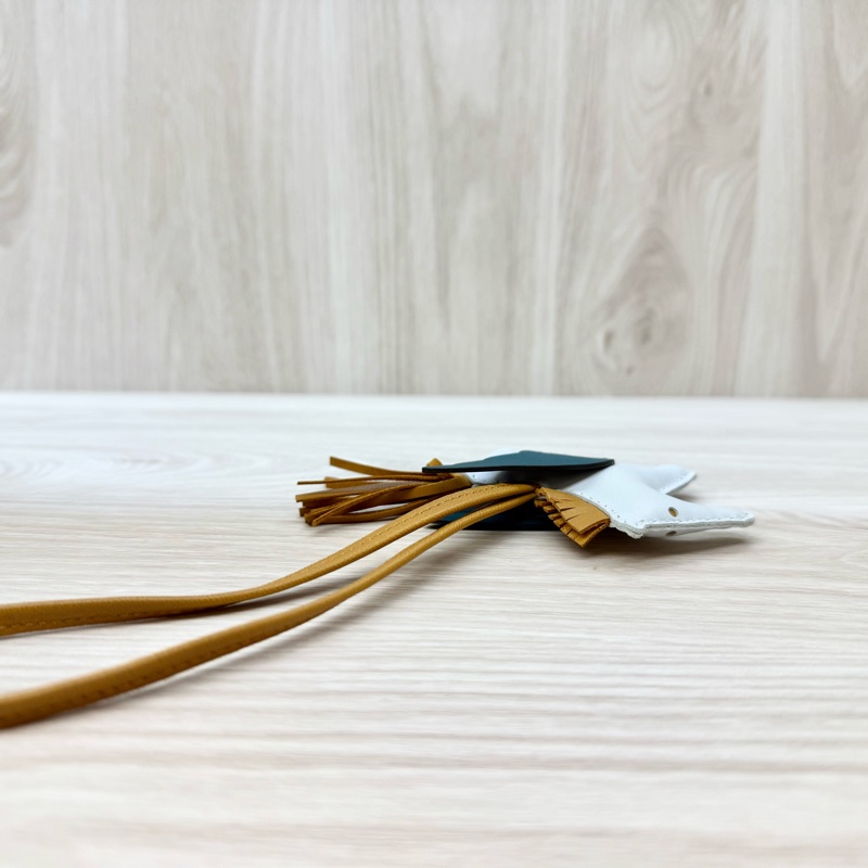 Hermes霾霧藍拚淺棕尾藍綠翅羊皮小飛馬吊飾RODEO PM-6