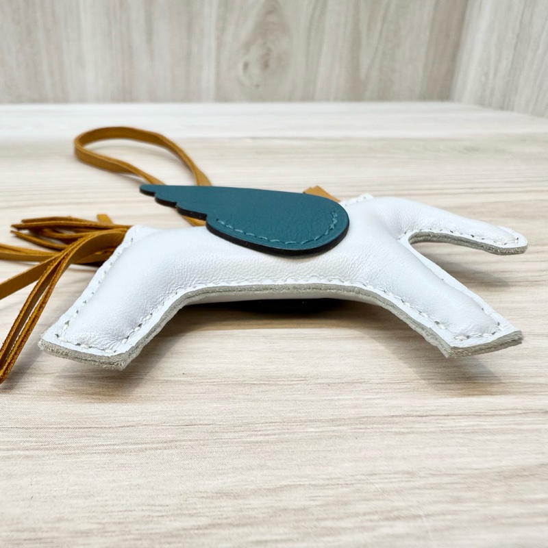 Hermes霾霧藍拚淺棕尾藍綠翅羊皮小飛馬吊飾RODEO PM-7