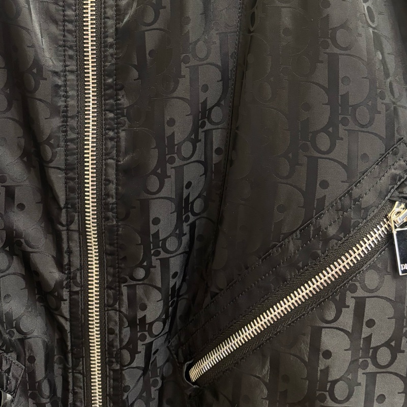 Dior Oblique 緹花飛行夾克男女都可以穿-12