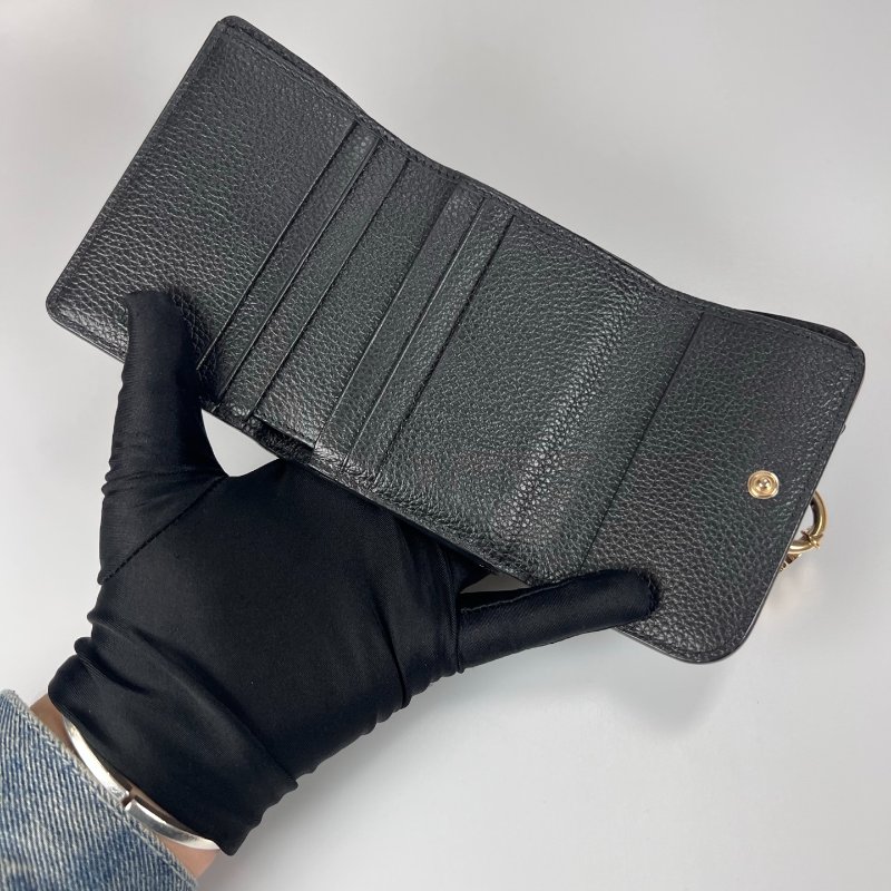 CHLOE 黑皮革釦式短夾-5