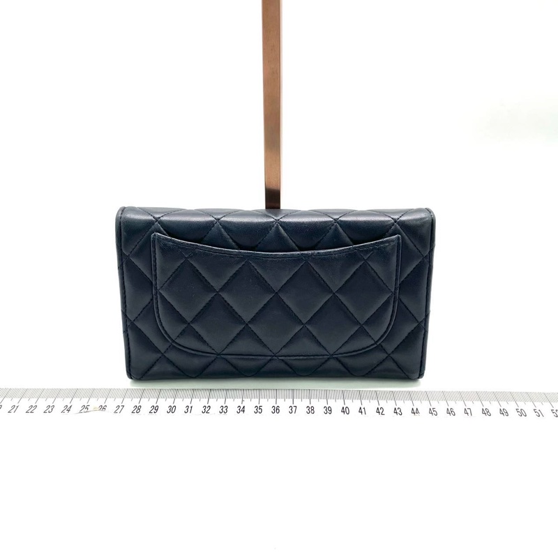 CHANEL CLASSIC FLAG WALLET ON CHAIN-2