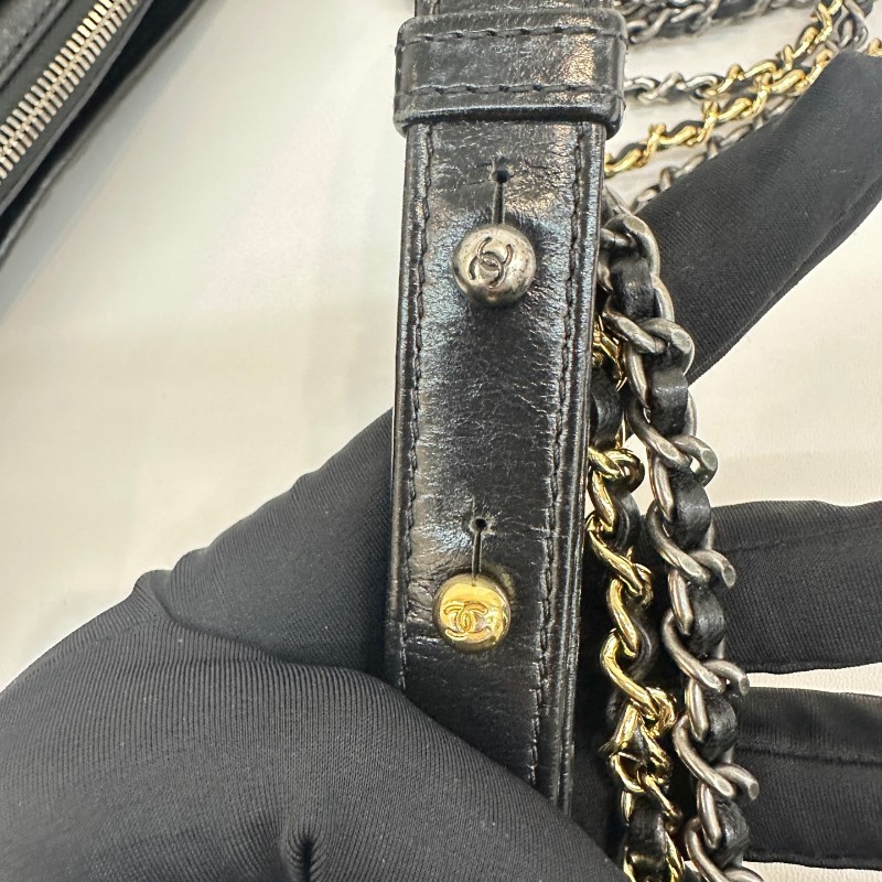 Chanel/香奈兒黑色牛皮中號流浪鏈條單肩斜挎包-12