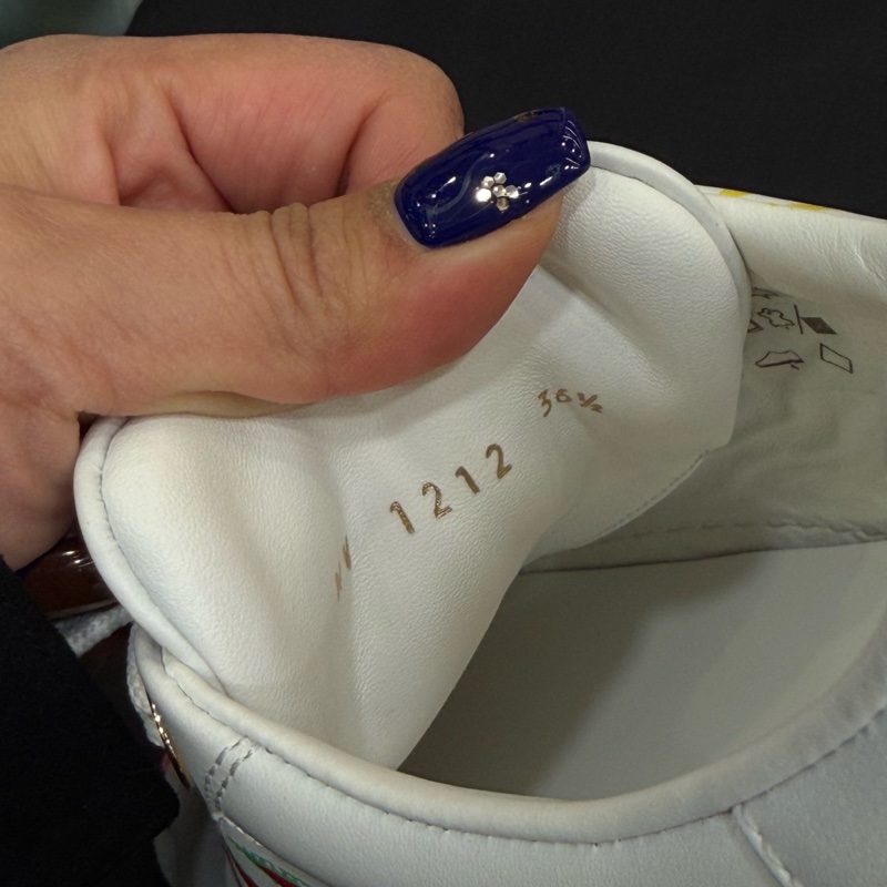 99新LV 草间弥生time out小白鞋女鞋36.5码 LV-6