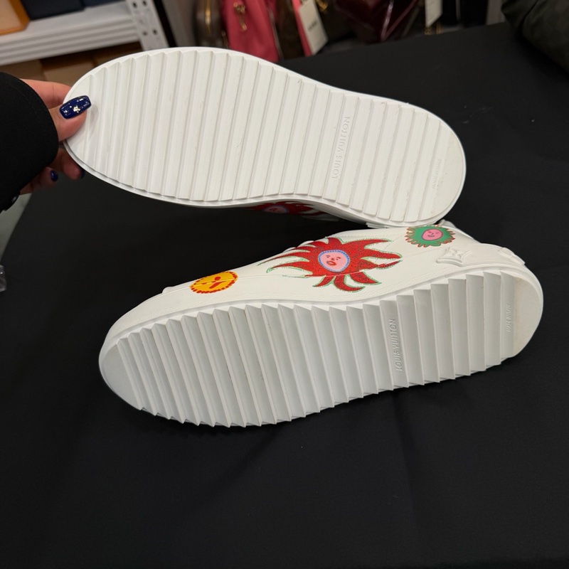99新LV 草间弥生time out小白鞋女鞋36.5码 LV-8