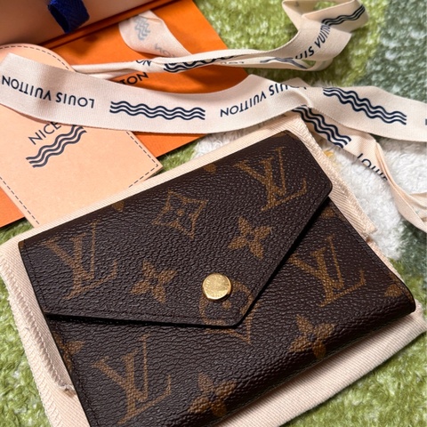 （全新）Louis Vuitton 經典老花棕色三折短夾