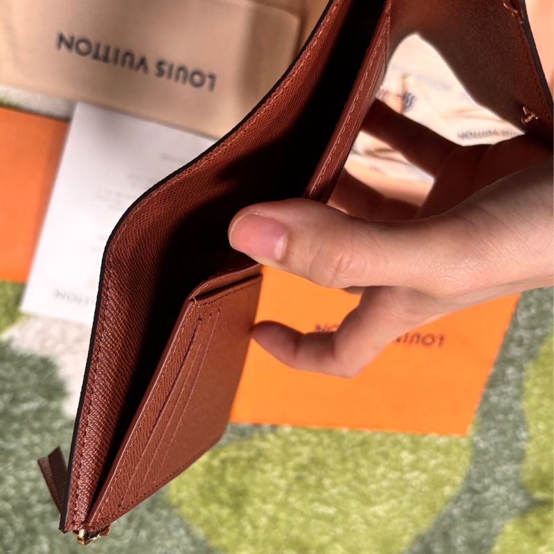 （全新）Louis Vuitton 經典老花棕色三折短夾-14