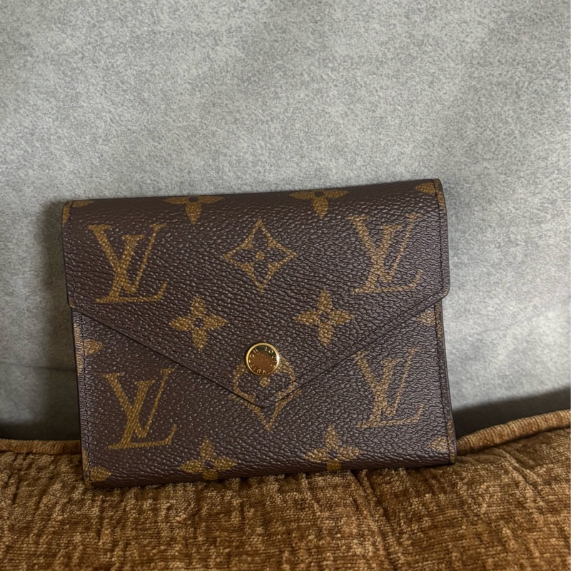 （全新）Louis Vuitton 經典老花棕色三折短夾-1