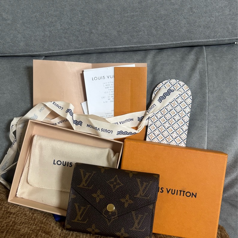（全新）Louis Vuitton 經典老花棕色三折短夾-5