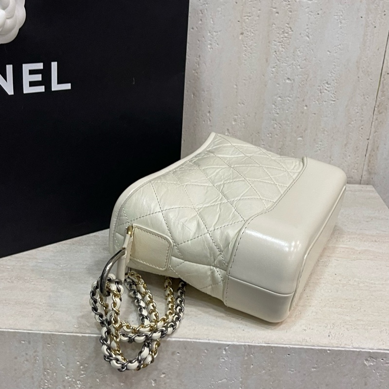 Chanel 香奈兒 Gabriella 流浪包 小牛皮 白色 有保卡-3